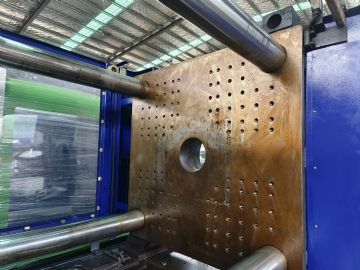 低价出售海天二手注塑机470吨