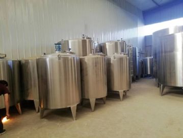 30立方大型立式化工储存罐、二手不锈钢储