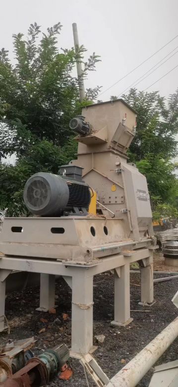 转让宇冠160千瓦粉碎机