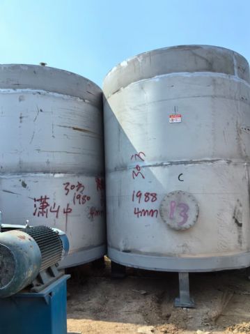 出售30立方立式不锈钢储罐，厚度4mm