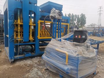 转让全自动免烧砖机10-15型