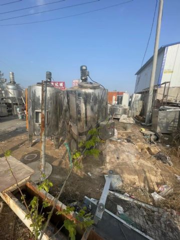 转让9成新二手搅拌罐两台！