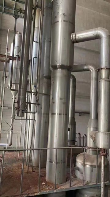 转让9成新二手3.2吨三效降膜蒸发器一套
