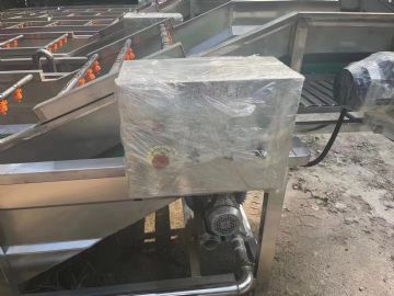 转让多台全新果蔬气泡清洗机，材质不锈钢