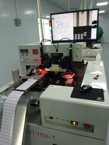 转让9.5成新COB贴片机一套，共10台