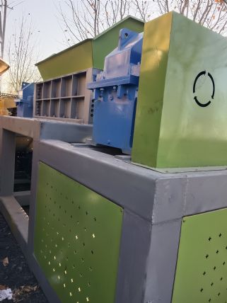 出售全新大型固废塑料轮胎金属稻草秸秆撕碎