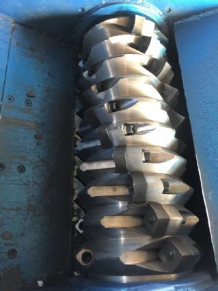 出售新旧二手单轴撕碎机