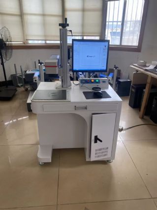个人转让一台九成新光纤激光打标机一台30