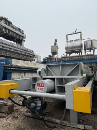 9成新100平方厢式压滤机