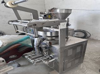 九成新立式三边封颗粒，粉末包装机设备