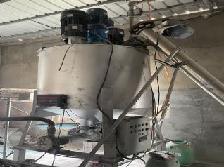 转让全新22kw变频水性涂料分散机1台