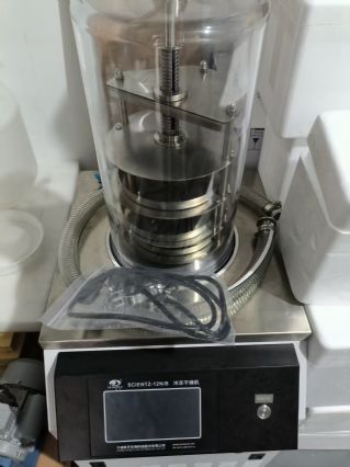 转让9成新压盖型实验室钟罩式冻干机